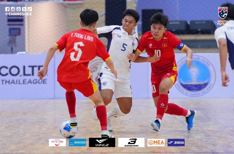 Indonesia media unexpectedly worried as Vietnam loses 1-5 to Thailand