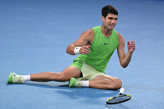 Alcaraz Shows Grit, Reaches Australian Open Final for the First Time