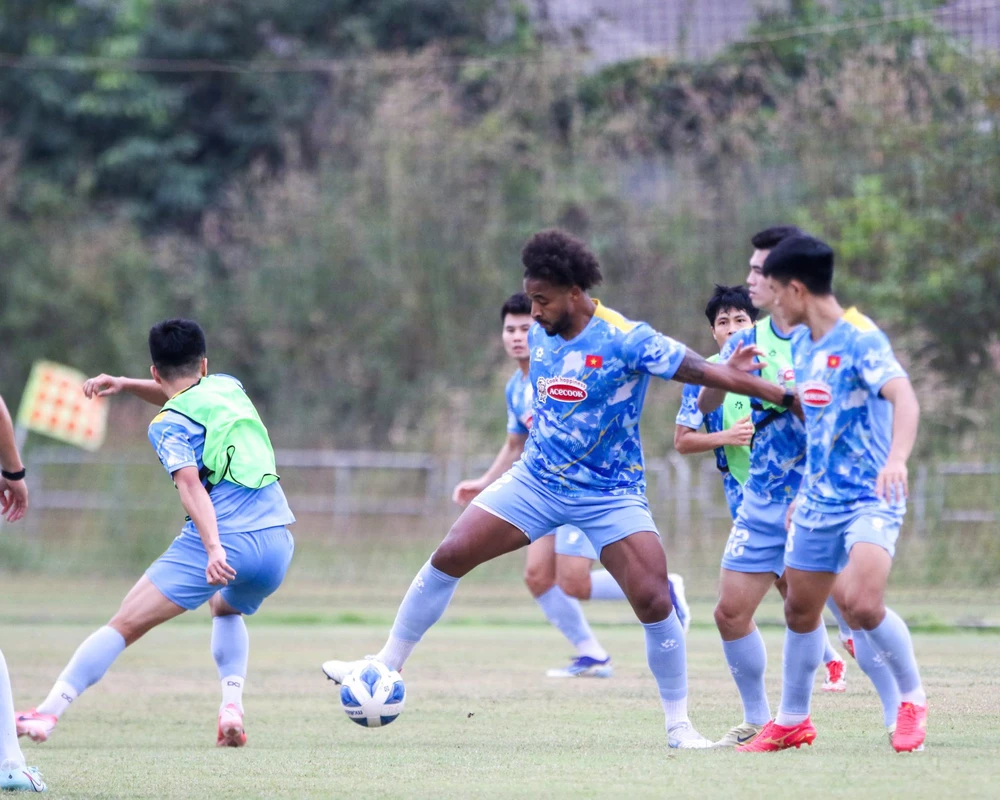 Đội tuyển Việt Nam tập trung ngày 21/3, đá giao hữu với Bangladesh trên sân Hàng Đẫy - Ảnh 2.