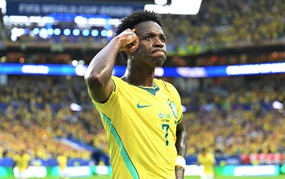 Vinicius continues to be absent from Real Madrid, with Arsenal waiting for an opportunity to create a transfer "blockbuster".