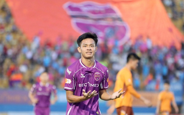 U23 Vietnam striker apologizes to fans for the team's relegation