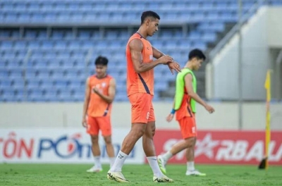 Indonesian media comments on naturalized star not yet eligible to play for Vietnam national team