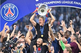 PSG beat Arsenal in a penalty shootout to defend the Champions League title.