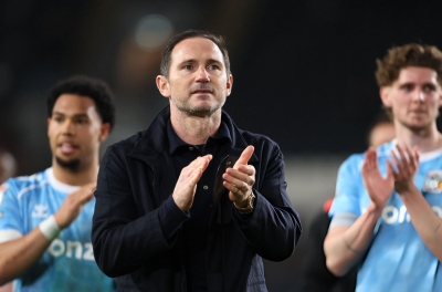 Frank Lampard returns to the Premier League, receiving a prestigious award