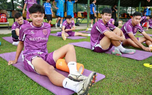 Bui Vi Hao suffers a serious injury, Coach Gerard Albadalejo chooses Ha Duc Chinh