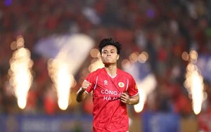 Coach Kim Sang Sik's team scores, HAGL suffers a comeback loss against CAHN FC