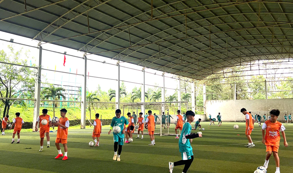 Thầy Công Phượng tìm thêm ngôi sao cho bóng đá Việt Nam - Ảnh 2. Thầy Công Phượng tìm thêm ngôi sao cho bóng đá Việt Nam - Ảnh 2.