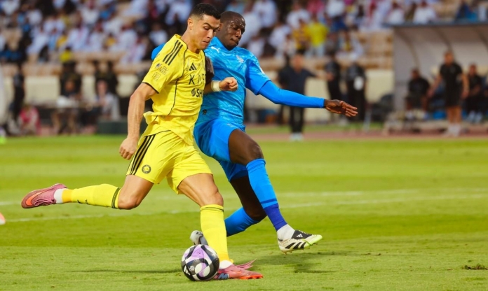 Ronaldo tỏa sáng, Al Nassr tiếp tục bay cao trên đỉnh BXH