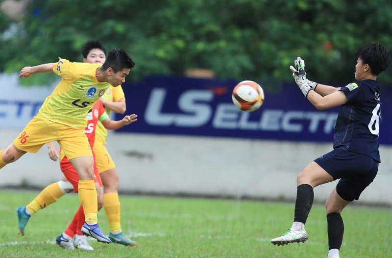 Huỳnh Như's Team Secures Crucial 3 Points in the Derby