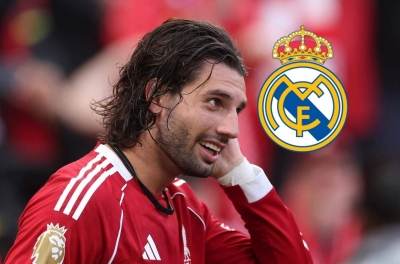 Liverpool is anxious to retain their playmaker amid rumors linking him to Real Madrid