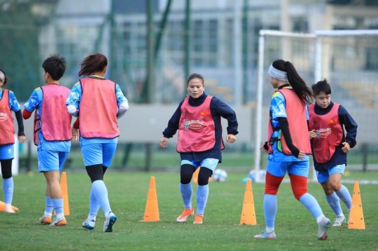 Vietnam National Team Midfielder Speaks on the Importance of the Asian Cup Finals