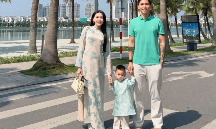 Văn Hậu “ăn Tết bù” bên gia đình, sẵn sàng trở lại guồng quay V-League