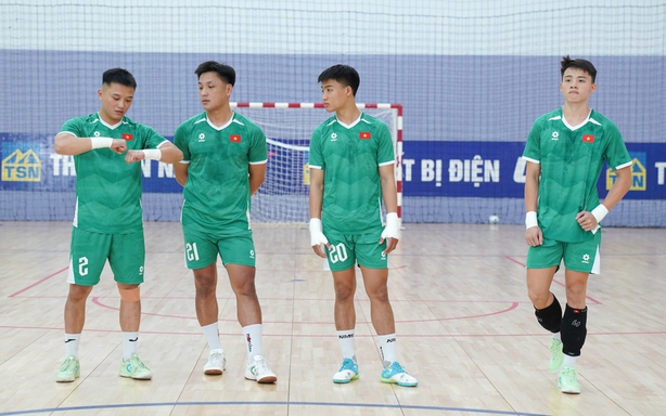 Argentina coach delighted as World Cup 'hero' returns to Vietnam national team