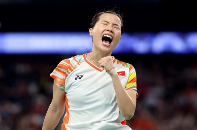 Nguyen Thuy Linh created an earthquake before the Olympic champion, the opponent could only express admiration.