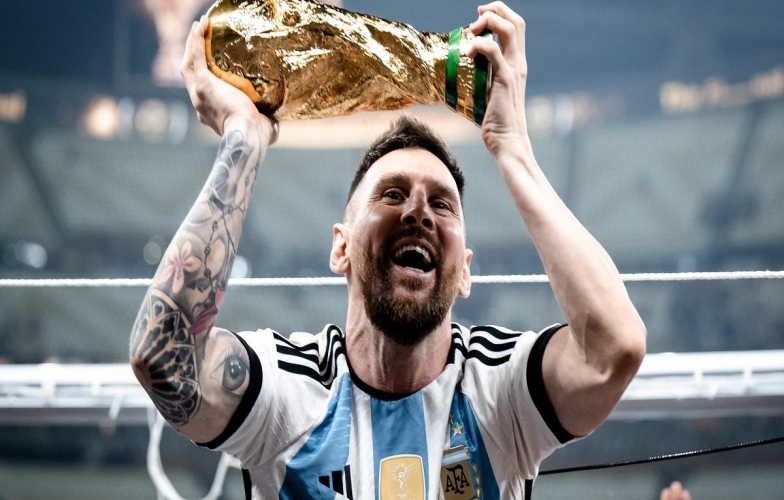 Messi might not participate in the 2026 World Cup, leaving Argentine fans anxious.