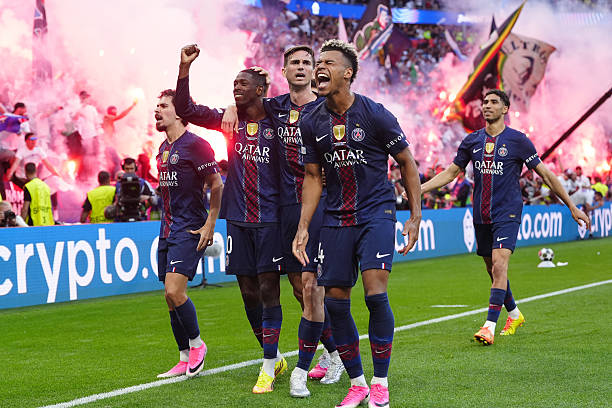 PSG đã tạo ra sức ép nghẹt thở và cuối cùng, đã có câu trả lời với bàn gỡ hòa 1-1 của Dembele PSG đã tạo ra sức ép nghẹt thở và cuối cùng, đã có câu trả lời với bàn gỡ hòa 1-1 của Dembele