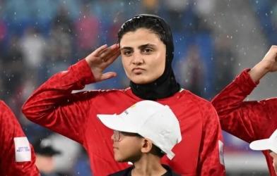 Called 'traitors', Iranian players make a shocking decision in Australia.