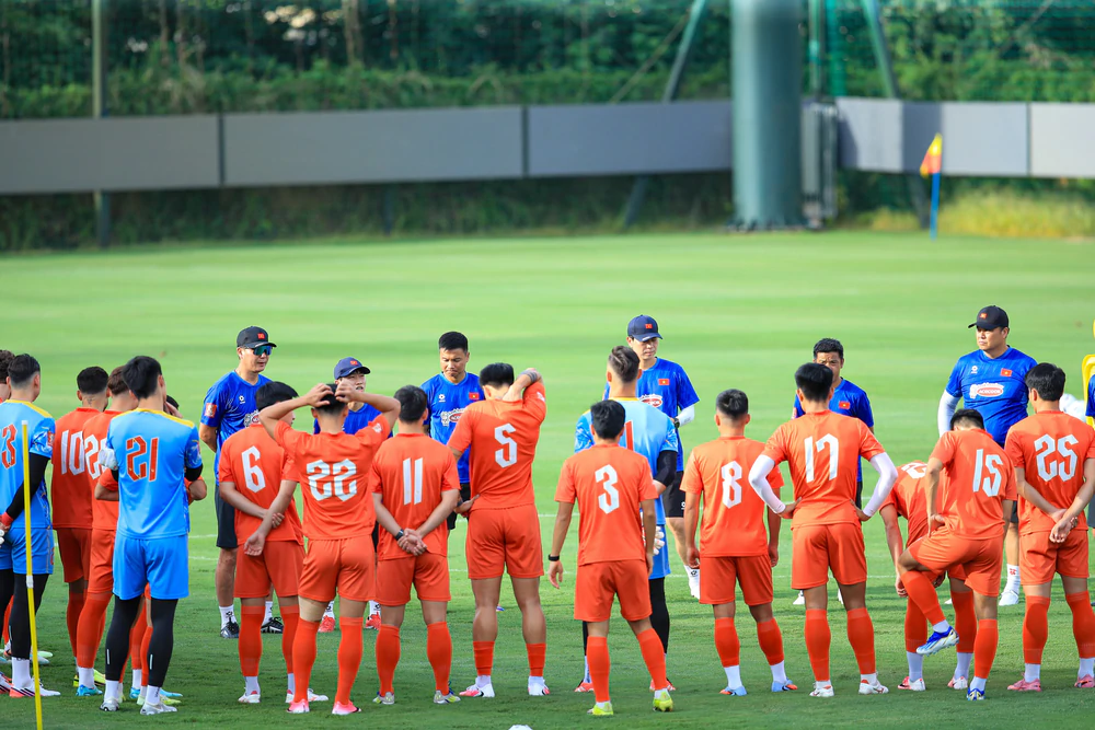 Đội tuyển Việt Nam trước thềm ASEAN Cup 2026: Diện mạo mới, kỳ vọng mới - Ảnh 1.