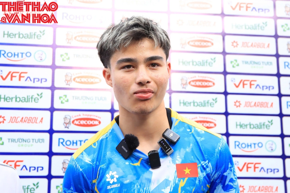 Cầu thủ Việt kiều Moric thích Đình Bắc, muốn ở châu Âu phát triển sự nghiệp - Ảnh 1. Cầu thủ Việt kiều Moric thích Đình Bắc, muốn ở châu Âu phát triển sự nghiệp - Ảnh 1.