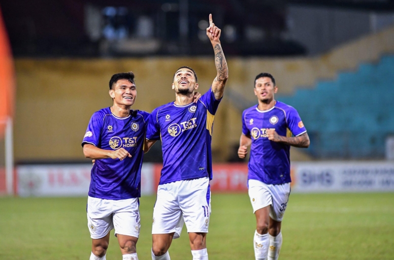 Live: Nam Dinh vs Hanoi - Hoang Hen in Starting Lineup