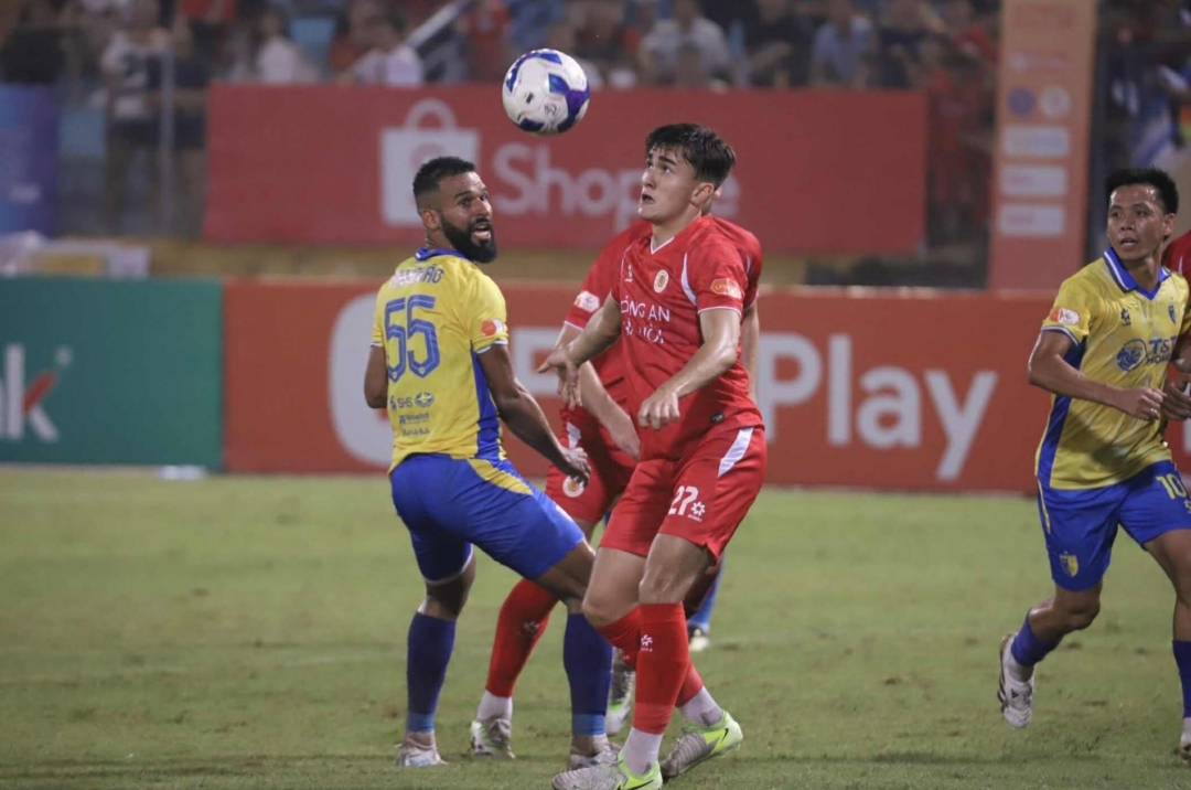 Brazilian coach specially praises Vietnamese expatriate Brandon Ly in his V-League debut