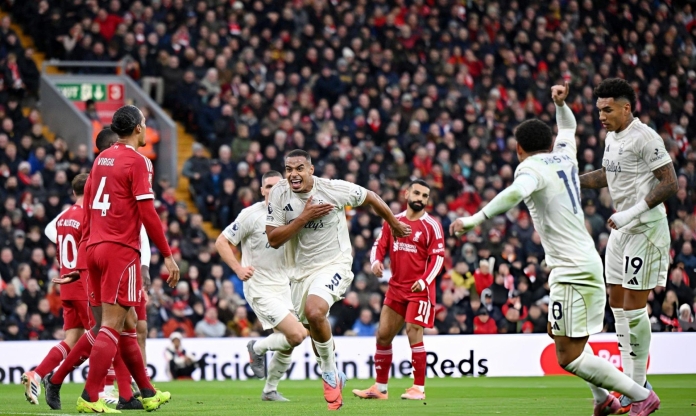 Thi đấu nhạt nhòa, Liverpool bị Nottingham Forest hủy diệt ngay tại Anfield