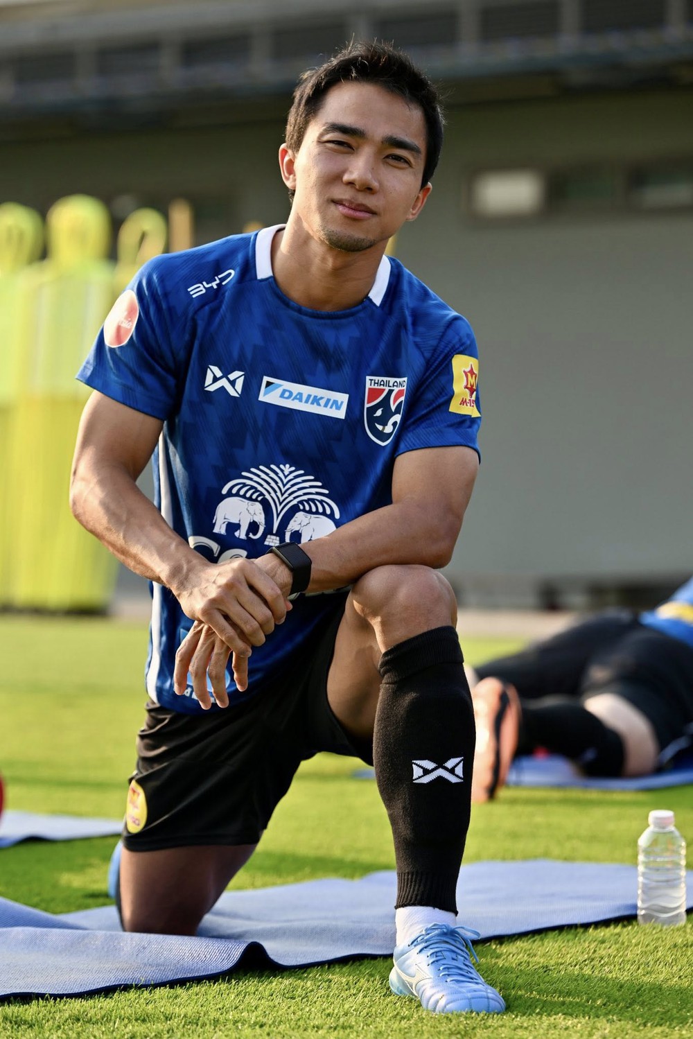 Thái Lan quyết lấy ngôi vô địch AFF Cup từ tay đội tuyển Việt Nam - Ảnh 2. Thái Lan quyết lấy ngôi vô địch AFF Cup từ tay đội tuyển Việt Nam - Ảnh 2.