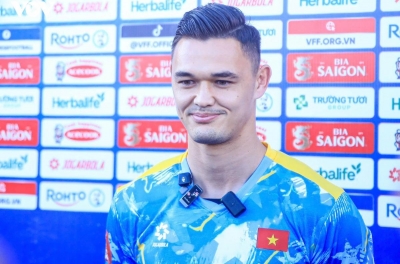 Hot football news midday 24/6: Vietnamese-origin goalkeeper realizes dream of joining Vietnam national team