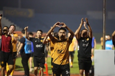The "sweeper" of the Vietnam national team pens a farewell letter to his V.League club.
