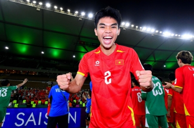 Vietnam U23 prodigy awarded prestigious certificate of merit