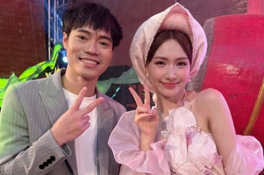 Văn Toàn publicly 'calls in a debt' from Hòa Minzy: Pay up, Tet is just around the corner!