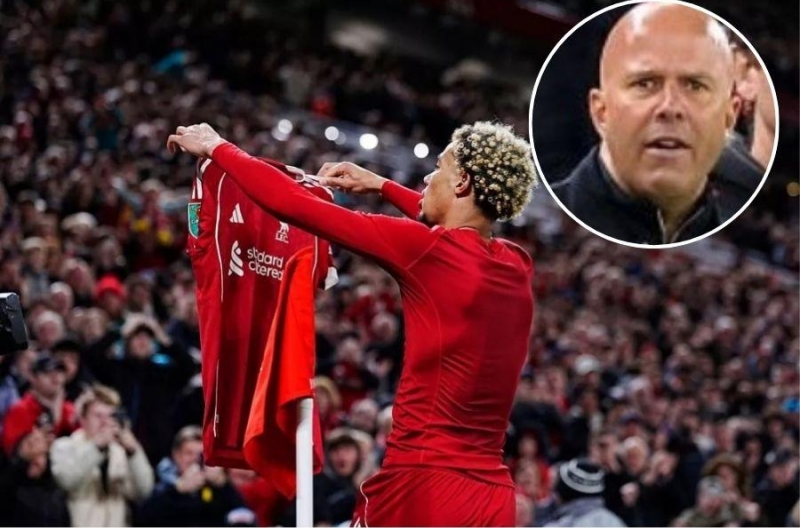 Liverpool deducts Ekitike&#39;s salary due to a &#39;foolish&#39; red card