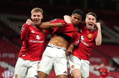 OFFICIAL: Manchester United faces Manchester City in the FA Cup final.