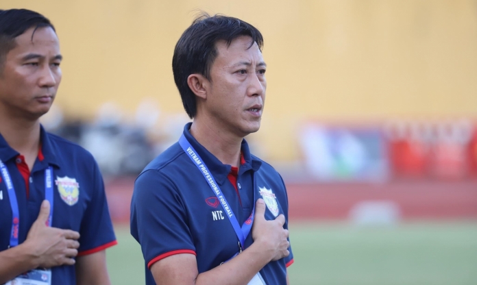 Đội giành vé vớt lên V-League ra phán quyết về HLV mới