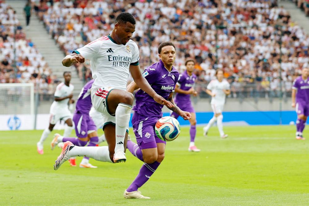Real Madrid: Mourinho hài lòng một nửa - Ảnh 1. Real Madrid: Mourinho hài lòng một nửa - Ảnh 1.