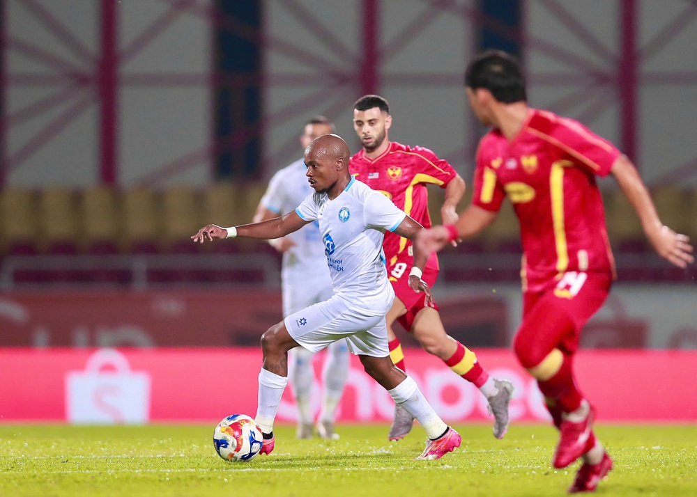 Bán kết lượt đi ASEAN Club Championship 2025/26. Selangor – Nam Định 2-1: Hẹn màn tái đấu ở Thiên Trường - Ảnh 1.
