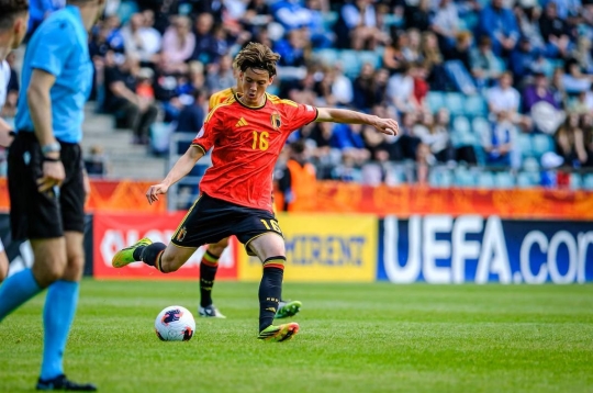 Vietnam U17's top rival at the World Cup faces Italy in the Euro final