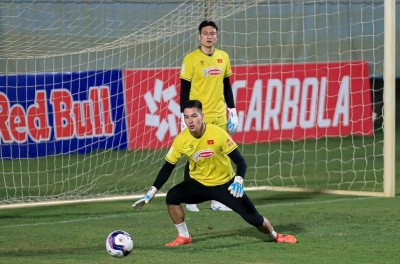 Coach Kim Sang Sik calls up the second overseas Vietnamese player to the Vietnam national team.