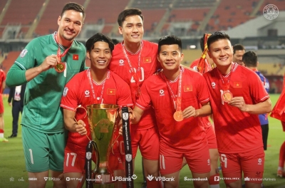 OFFICIAL: The 1.84-meter star of the Vietnam national team finalizes his future.