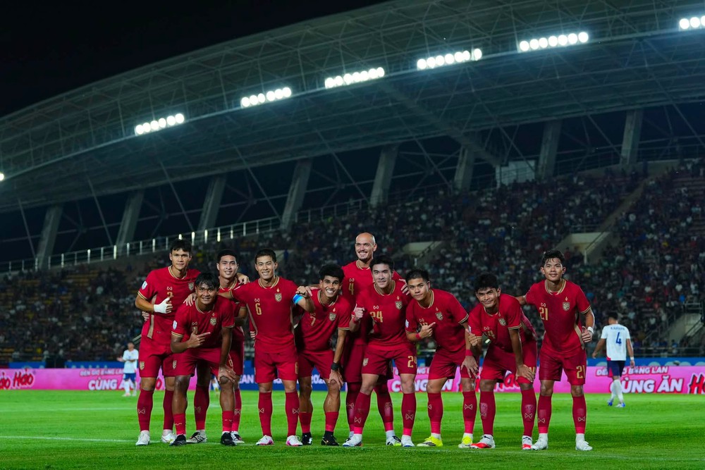 Chơi hơn người, Thái Lan thắng áp đảo Lào ở trận ra quân Asean Cup 2026 - Ảnh 2.