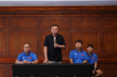 VFF Chairman assigns a special mission to the Vietnam National Team