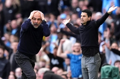 The Premier League is 'fierce', the Arsenal vs Man City race heats up intensely