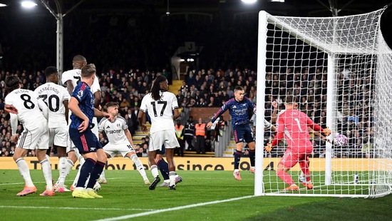 Fulham narrowly defeated by Arsenal’s signature move, as Arsenal solidify their Premier League top spot