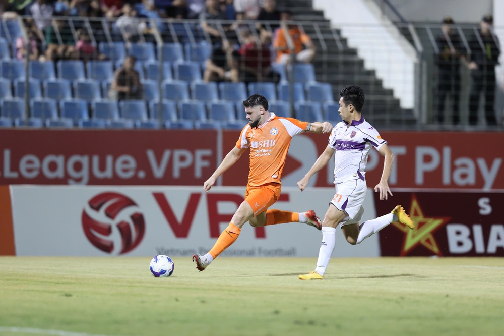 Cựu vương V-League tự làm khó mình - Ảnh 3. Cựu vương V-League tự làm khó mình - Ảnh 3.