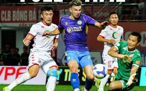 Haiphong fans loudly chant Đình Triệu's name on the day Hanoi FC 'shot themselves in the foot'