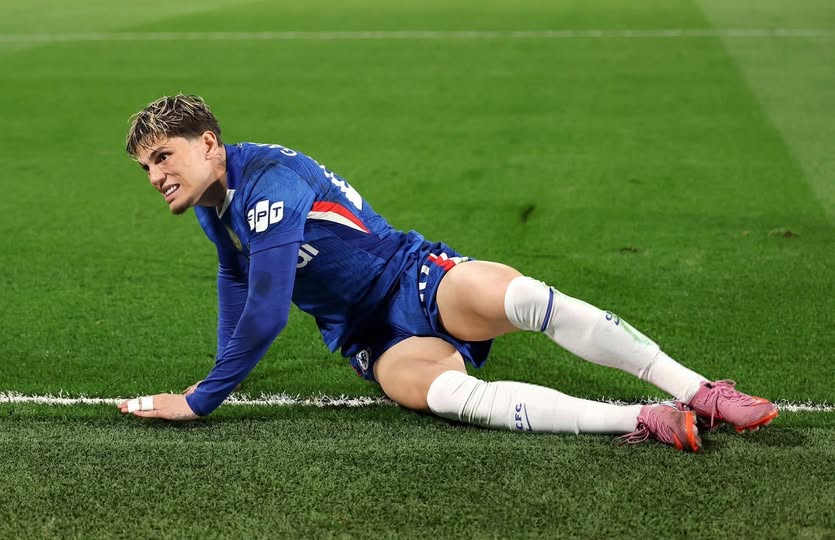 Garnacho bị chê không thương tiếc sau màn trình diễn thảm họa khi tái ngộ MU - Ảnh 1.