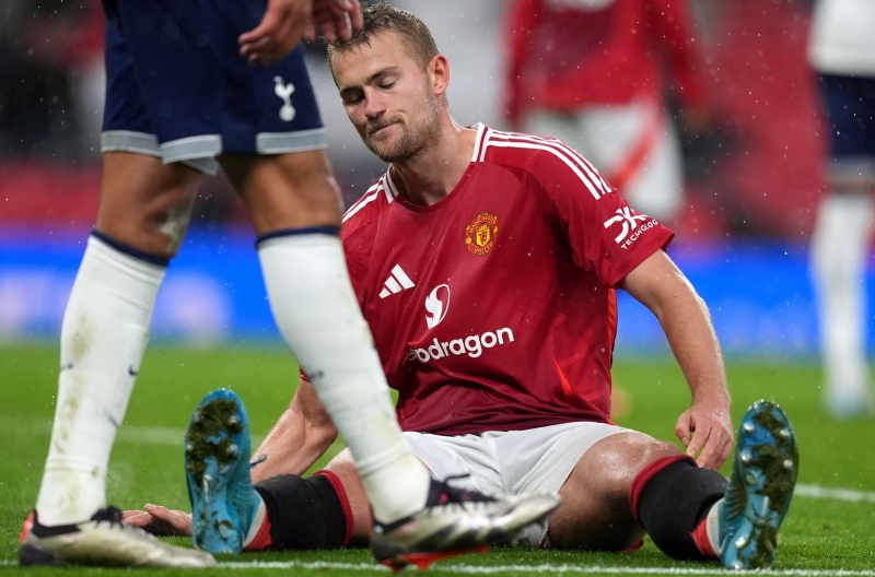 MU News today 27/8: De Ligt receives warning; Fans boycott due to unfortunate reason