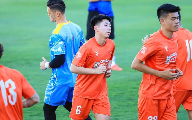 Vietnam national team lacks full squad ahead of training camp in South Korea