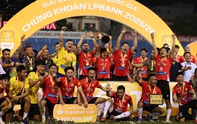Vietnamese Football and Its Final Trophy