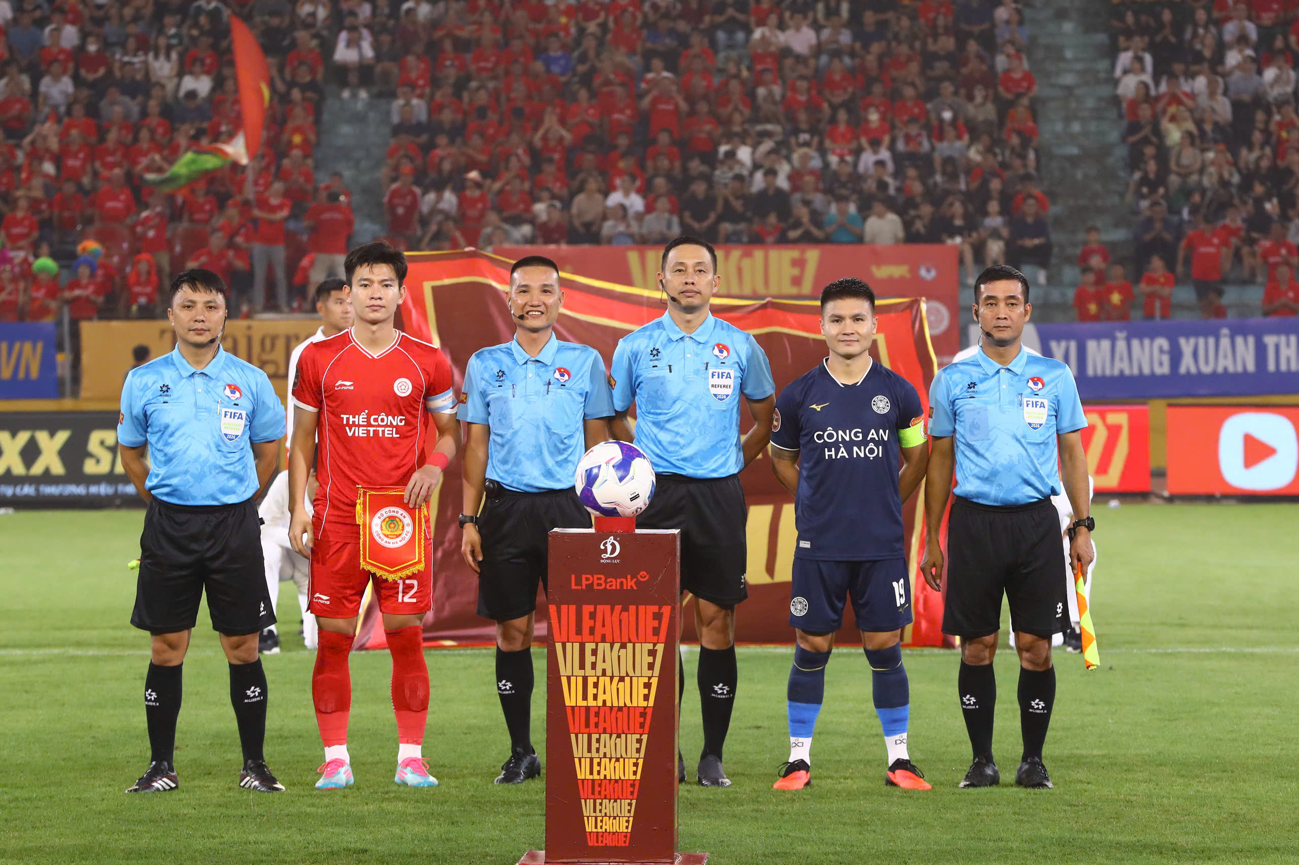 Tin nóng bóng đá Việt hôm nay 11/9: U23 Việt Nam chia tay cầu thủ trước Asiad; Quang Hải quyết tâm ở AFC Champions League - Ảnh 2.
